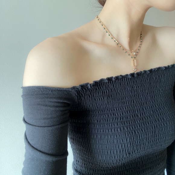 Off shoulder top - Picture 2 of 4